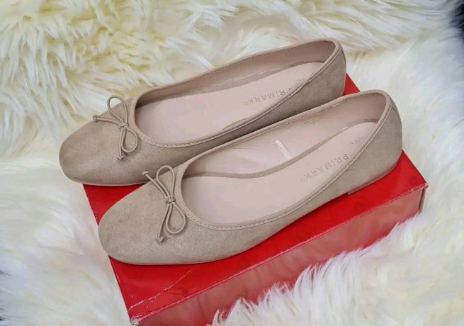 chaussures-uniquement-pour-les-femmes-big-2
