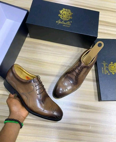 chaussure-ferme-cuir-100-big-1