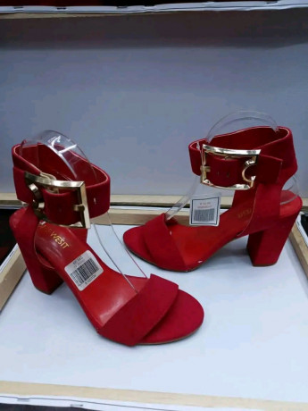 belle-chaussure-en-promotion-big-1