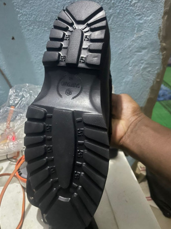 bottes-venu-de-dubai-big-3